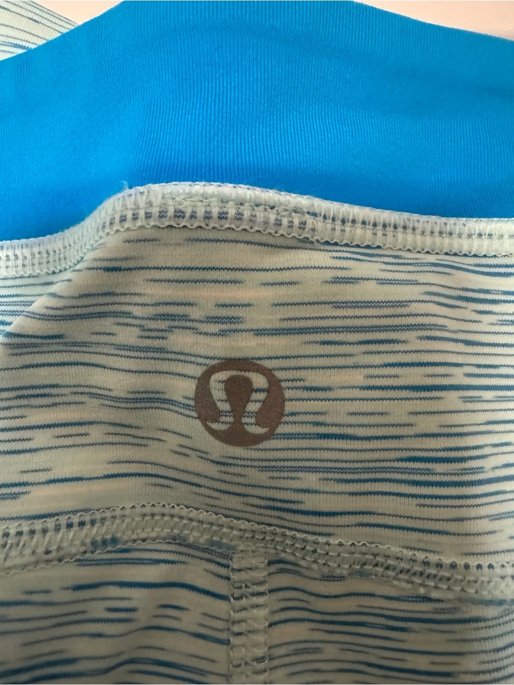 lululemon athletica Light Blue and White Space-Dye Capri with Teal Waistband - Picture 6 of 8